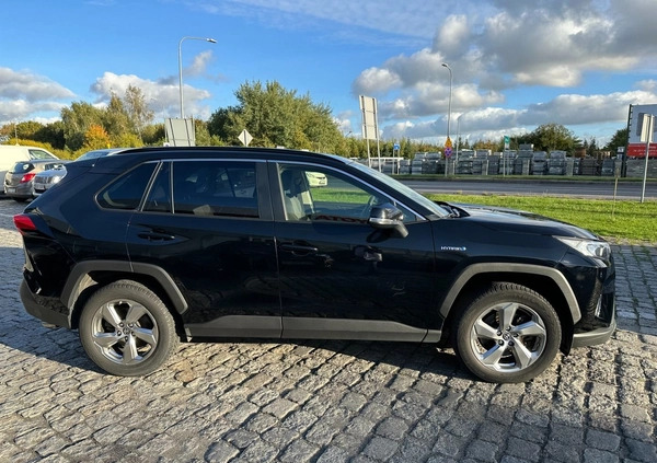 Toyota RAV4 cena 137900 przebieg: 114400, rok produkcji 2019 z Obrzycko małe 326